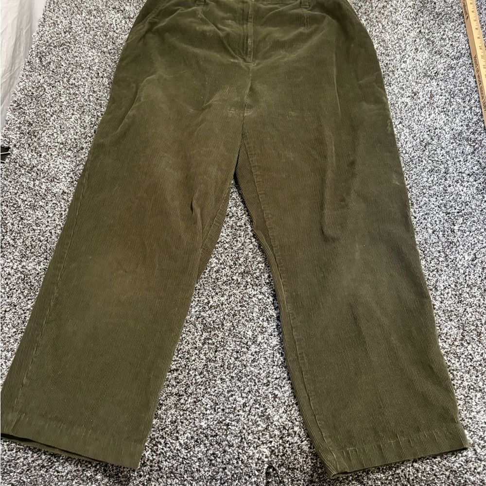Ann Taylor womans olive colored Corduroy Pants size 14
